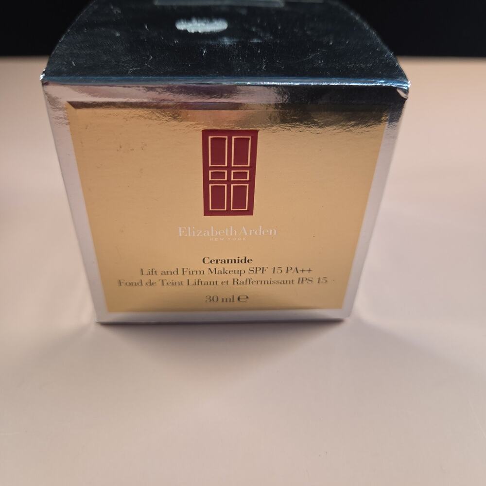 Elizabeth Arden Ceramide Lift and Firm Makeup SPF 15 PA++, Spice 16